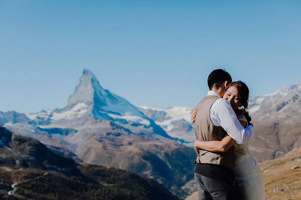 Photo by Jackie Yong Photography. theweddingnotebook.com