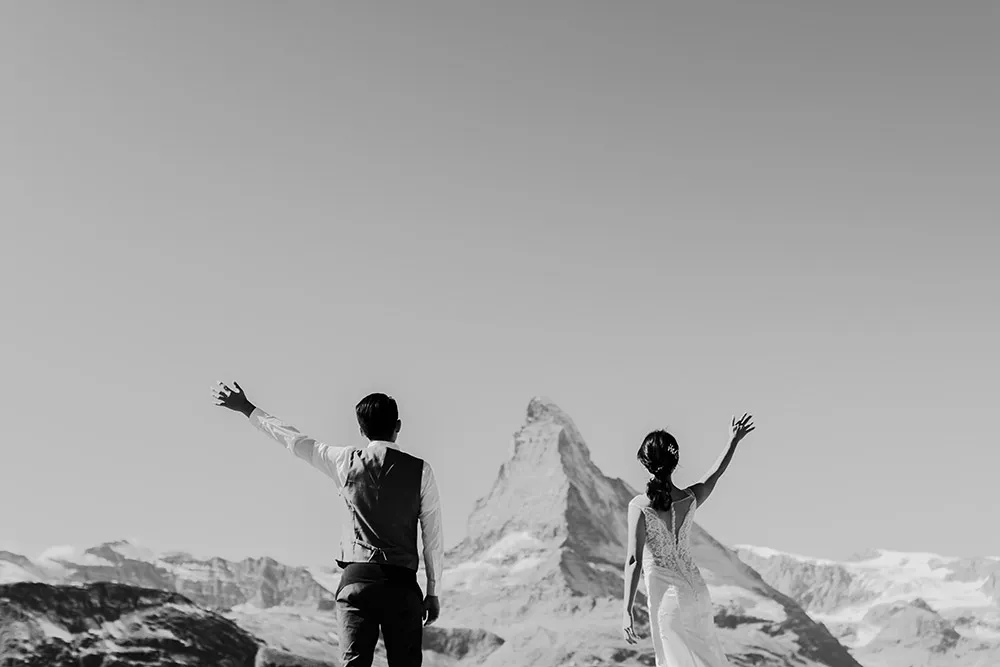 Photo by Jackie Yong Photography. theweddingnotebook.com