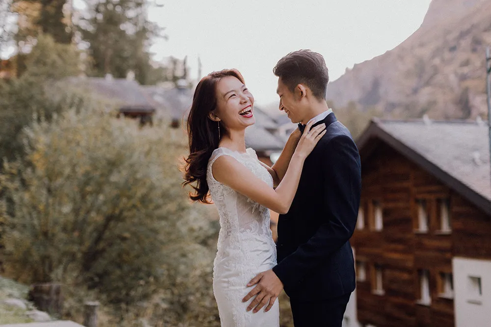 Photo by Jackie Yong Photography. theweddingnotebook.com