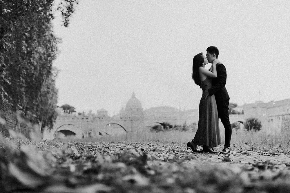 Photo by Jackie Yong Photography. theweddingnotebook.com