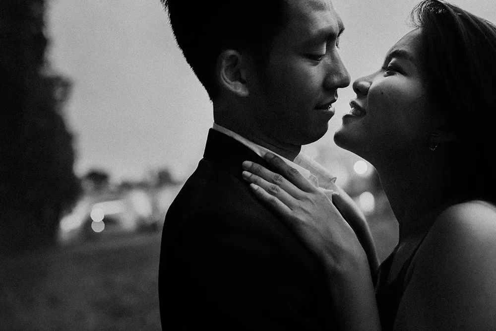 Photo by Jackie Yong Photography. theweddingnotebook.com