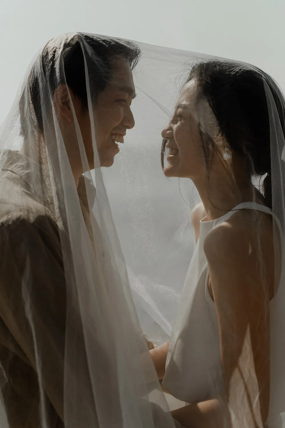 Photo by Sanren Studio. tp://theweddingnotebook.com