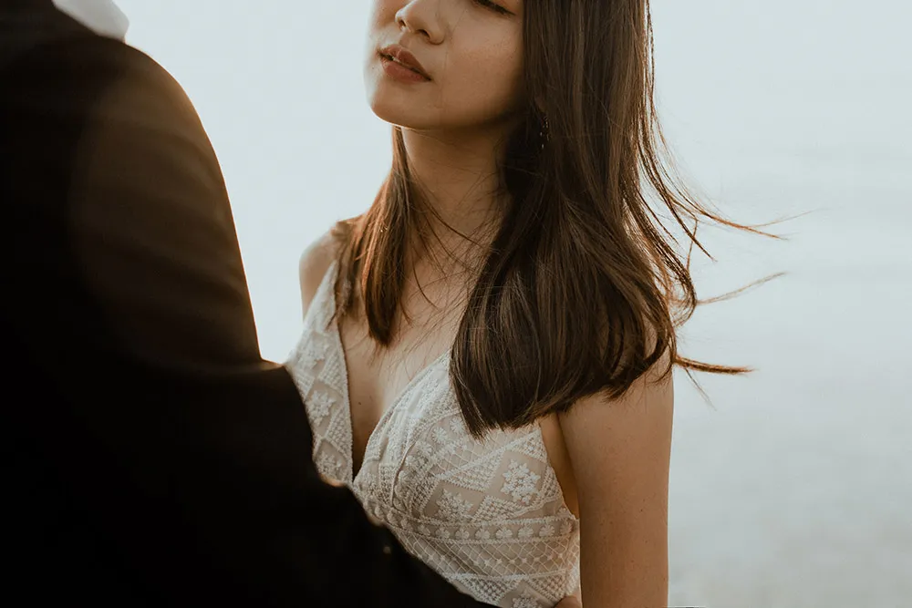 Photo by Sanren Studio. tp://theweddingnotebook.com