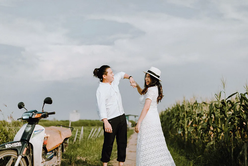 Jackie Yong Photography. theweddingnotebook.com