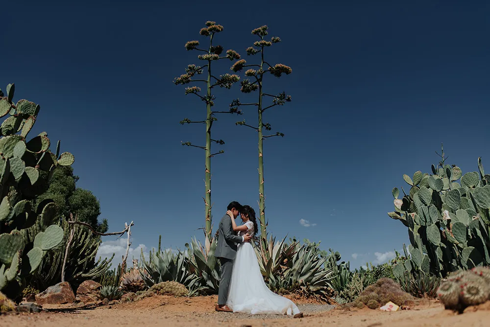 Photo by Louis Gan Photography. theweddingnotebook.com