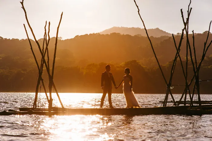 Danau Tamblingan, Bali. Photo Diktatphotography. theweddingnotebook.com