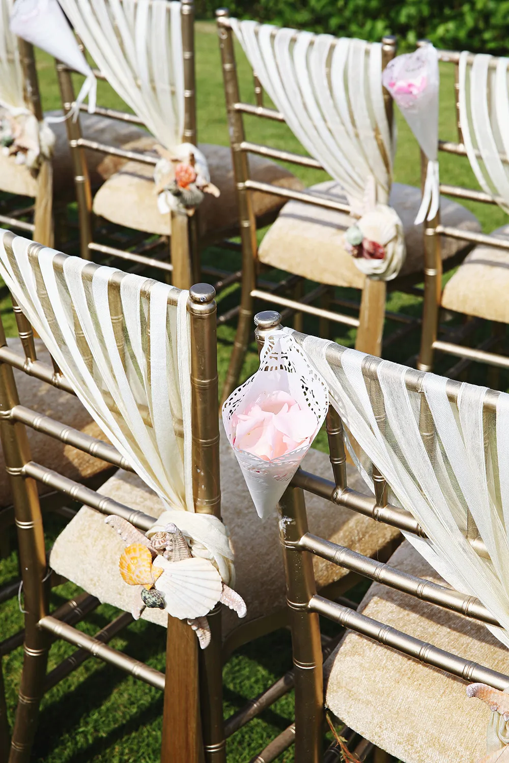 Photo by Axioo. theweddingnotebook.com