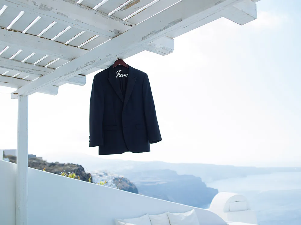 Destination wedding in Santorini. Photo by Sunrise Greece. theweddingnotebook.com