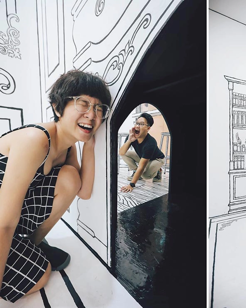 Brilliant Black and White Comic Bridal Portraits at 2D Bubble Tea Café, Sunway Geo Avenue