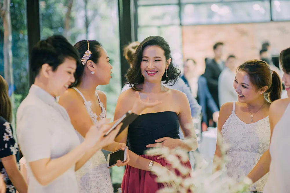 Photo by Daren Chong Photography. theweddingnotebook.com