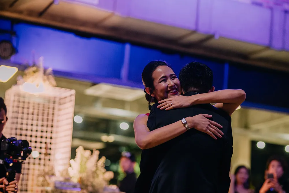 Photo by Daren Chong Photography. theweddingnotebook.com