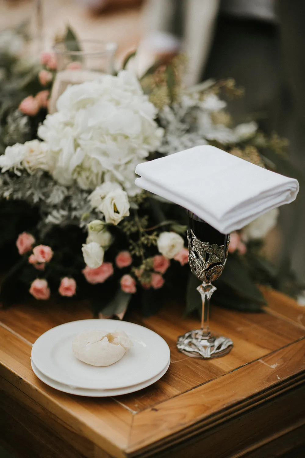 Photo by Iluminen. theweddingnotebook.com