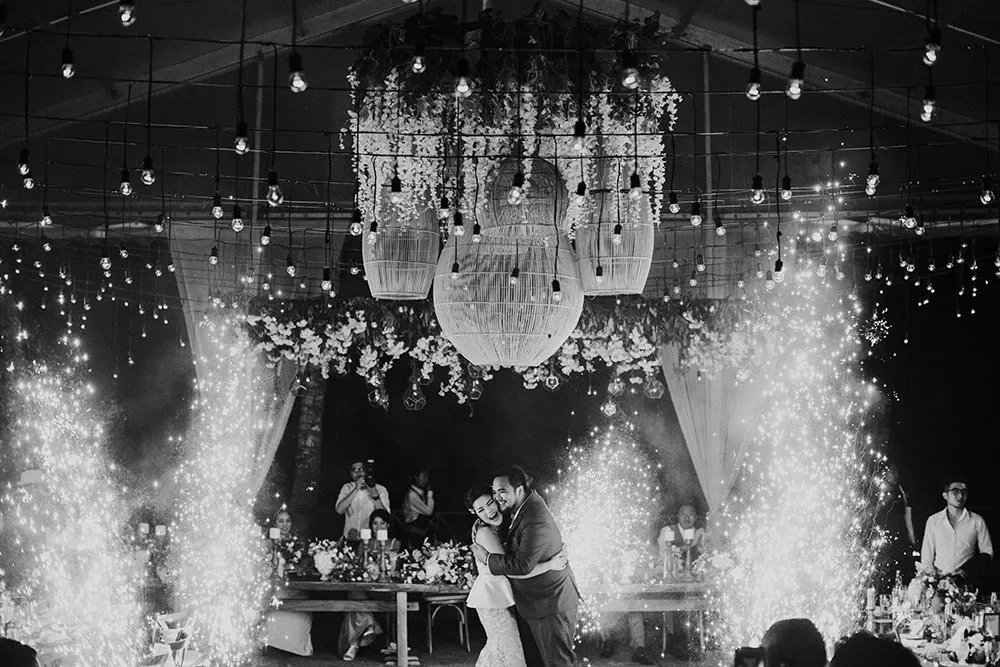 Photo by Iluminen. theweddingnotebook.com