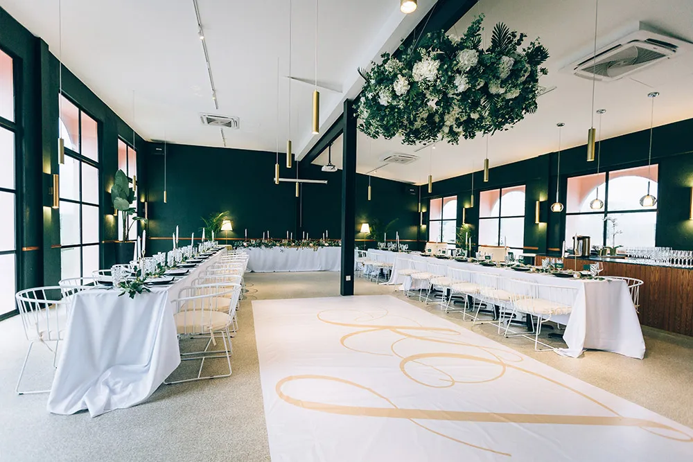 Photo by MJK Photography. theweddingnotebook.com