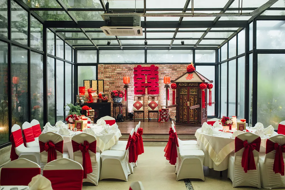 Photo by Funkydali. theweddingnotebook.com