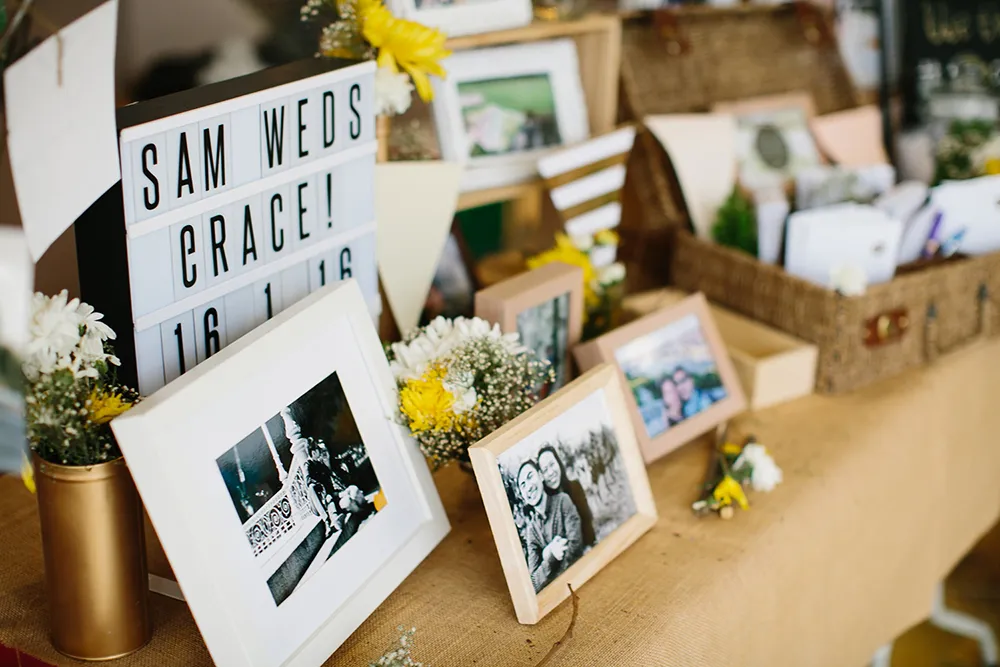 Photo by Hellojanelee Photography. theweddingnotebook.com