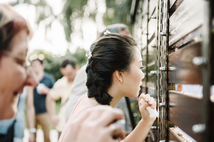 Photo by Ann-Kathrin Koch Photography. theweddingnotebook.com
