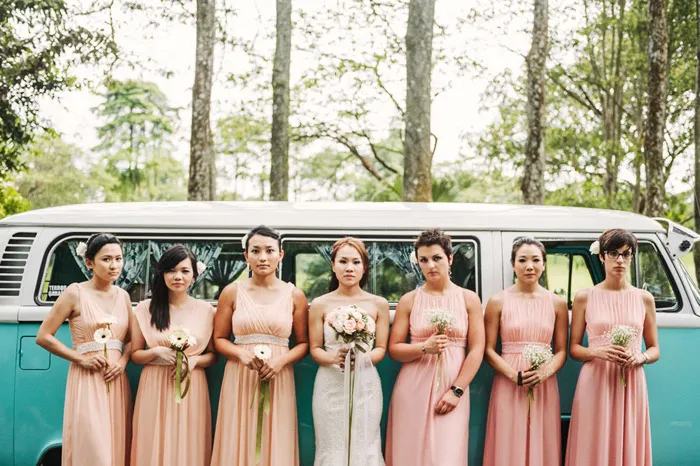 Vintage bridesmaids look. Photo by Ann-Kathrin Koch Photography. theweddingnotebook.com