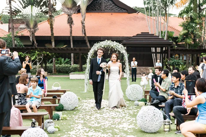 Photo by Ann-Kathrin Koch Photography. theweddingnotebook.com