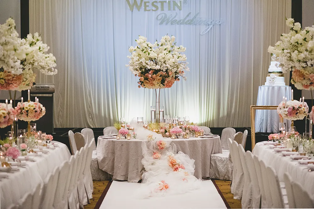 The Westin Kuala Lumpur wedding. Styling by The Wedding Notebook. Photography by Inlight Photos. theweddingnotebook.com