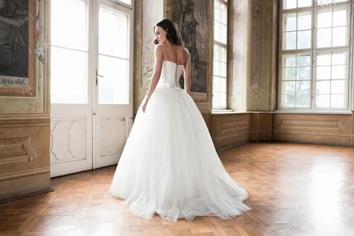 Daalarna 2014 Bridal Collection. theweddingnotebook.com