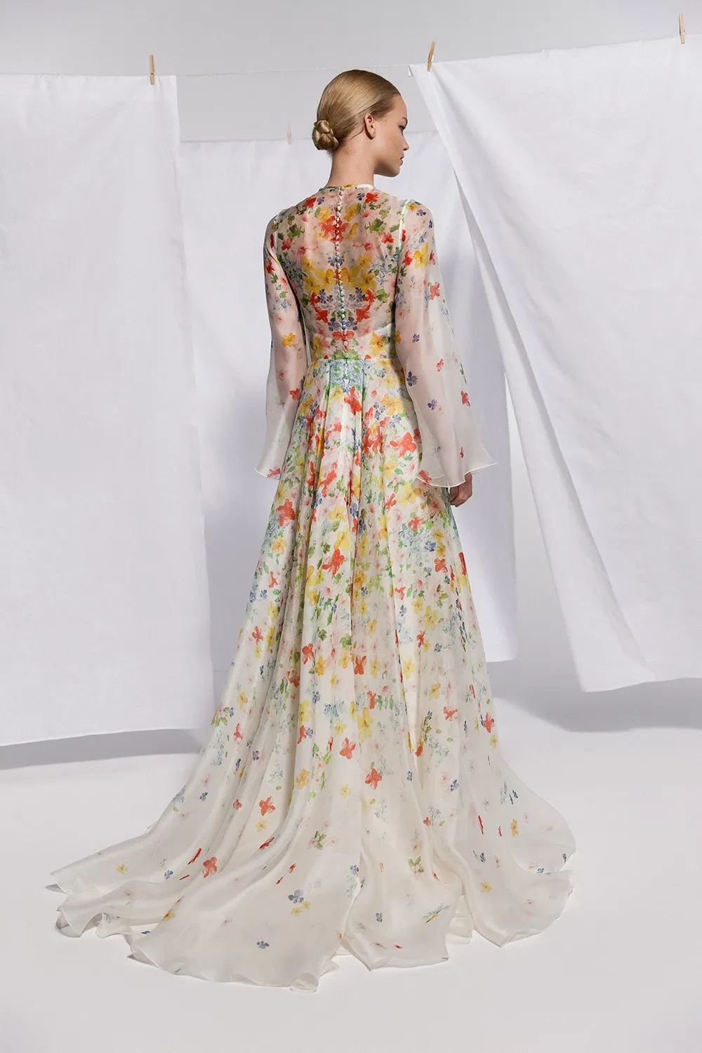 Daalarna 2021 Eveningwear Collection. theweddingnotebook.com