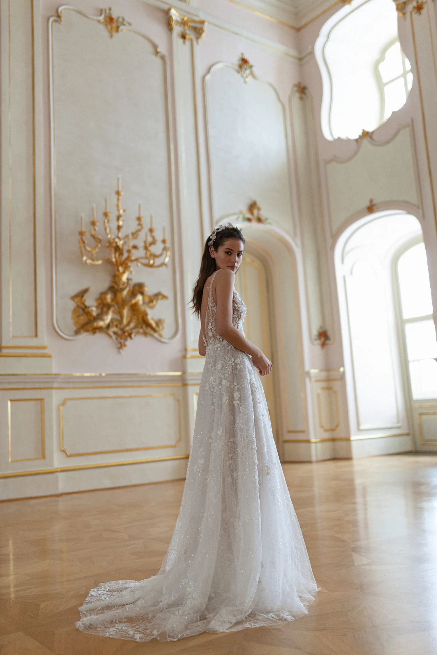 Daalarna Spring 2022 Bridal Collection. theweddingnotebook.com