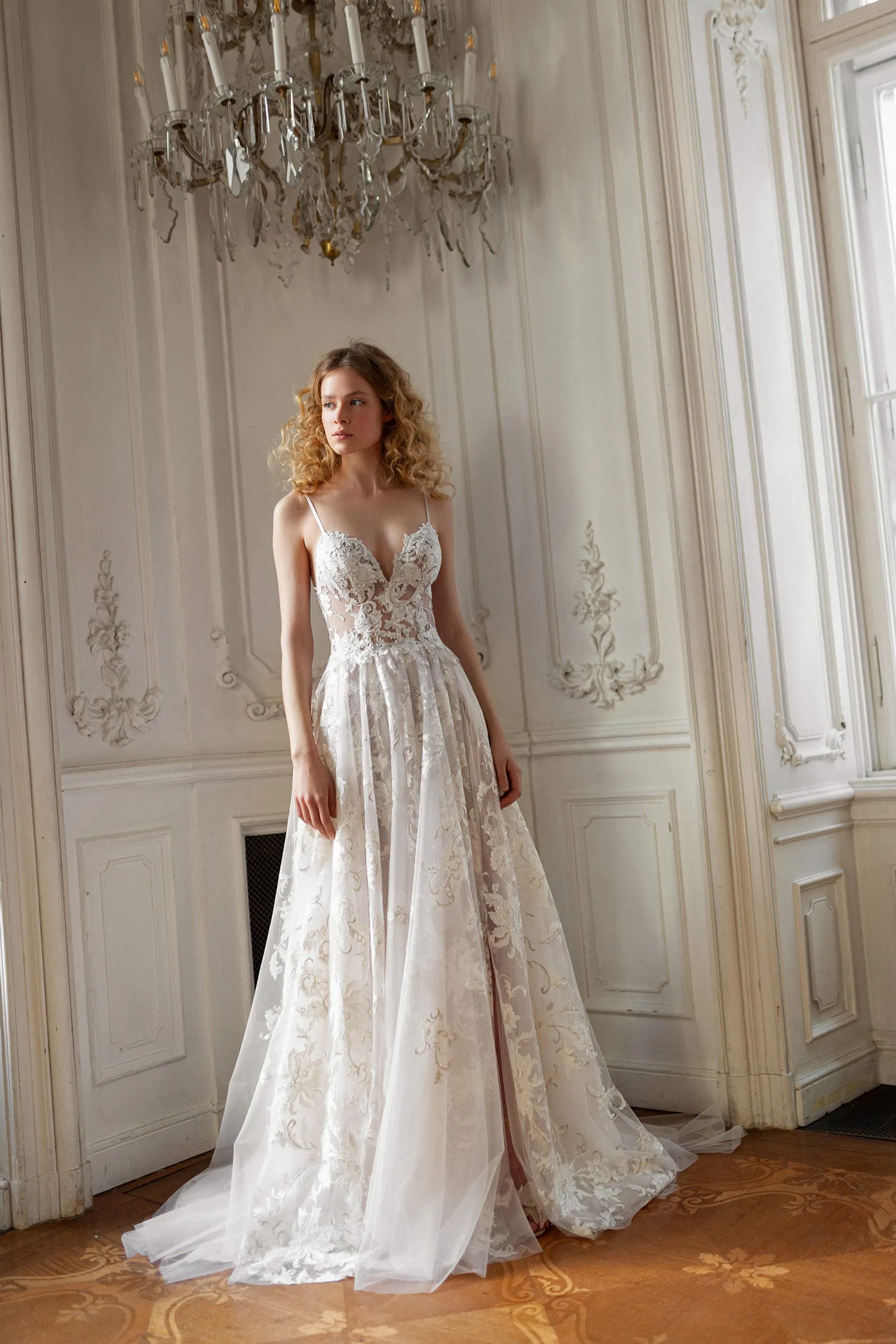 Daalarna Spring 2022 Bridal Collection. theweddingnotebook.com