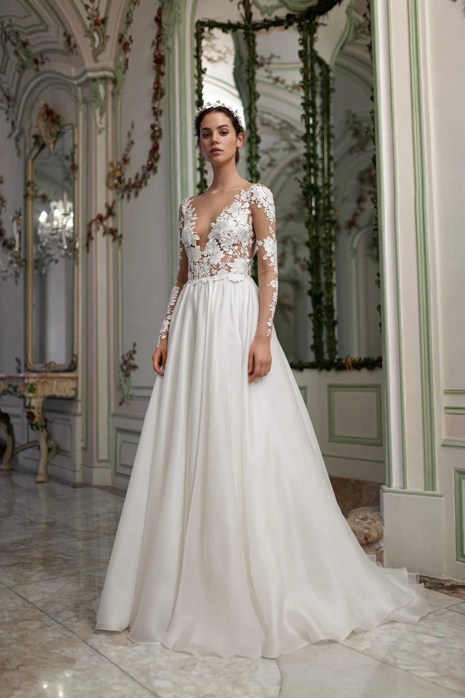 Daalarna Spring 2022 Bridal Collection. theweddingnotebook.com