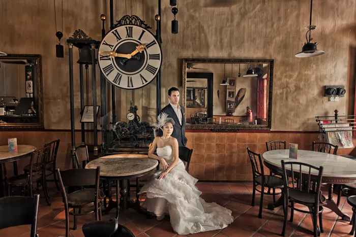 Photography by Alextan Artworks. theweddingnotebook.com