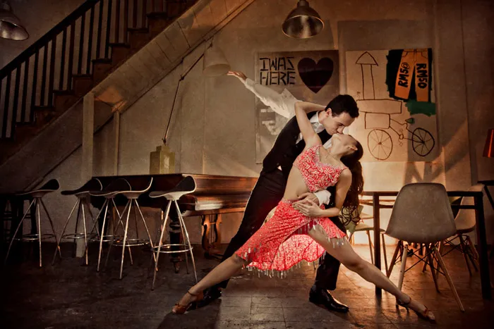 Photography by Alextan Artworks. theweddingnotebook.com