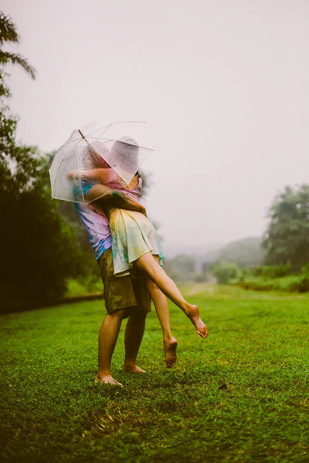 Photo by Studiokel Photography. theweddingnotebook.com