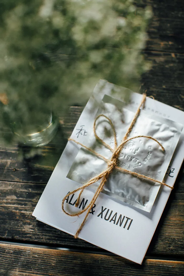 Photo by Fabulous Moments. theweddingnotebook.com