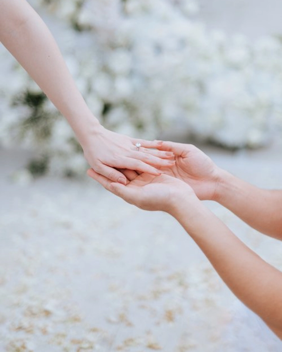 Diamond Engagement Ring Shopping: The Complete Guide