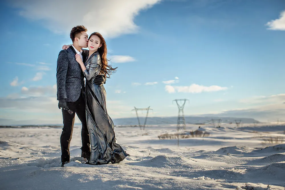 Photo by Acapella Photography. theweddingnotebook.com