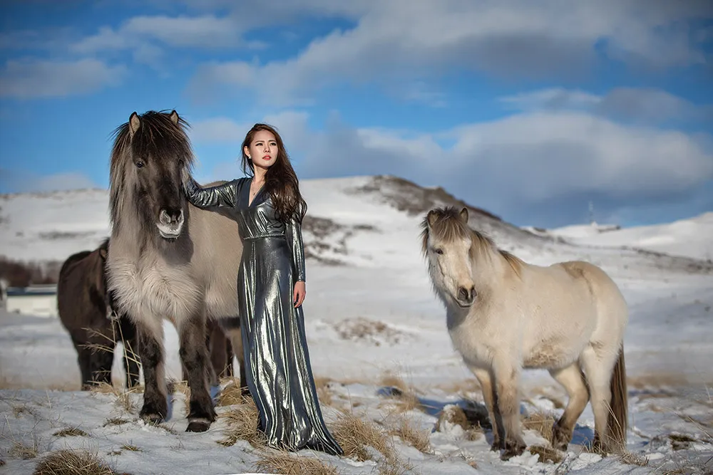 Photo by Acapella Photography. theweddingnotebook.com