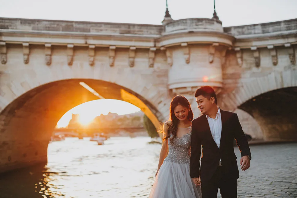 Photo by Synchronal Photography. theweddingnotebook.com