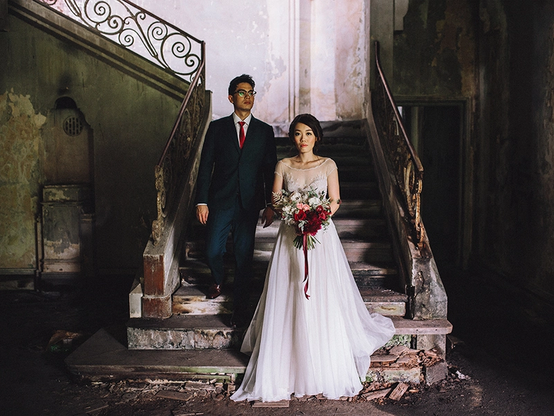 Dreamy Bridal Portraits At A Beautiful Forgotten Mansion