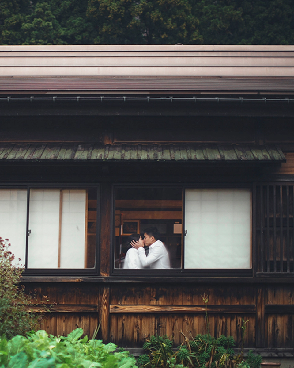 Dreamy Nature Bridal Portraits in Shirakawa, Japan