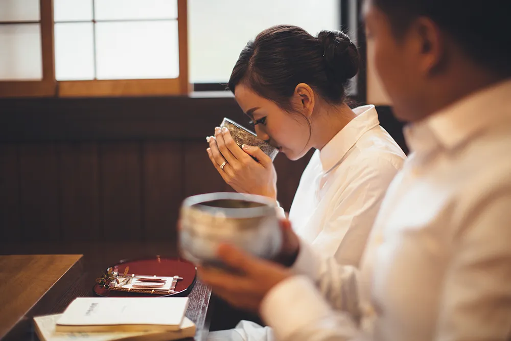 Photography by Quarter A. Shirakawa Japan. theweddingnotebook.com