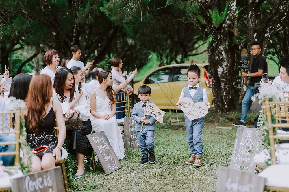 Louis Loo Photography. theweddingnotebook.com