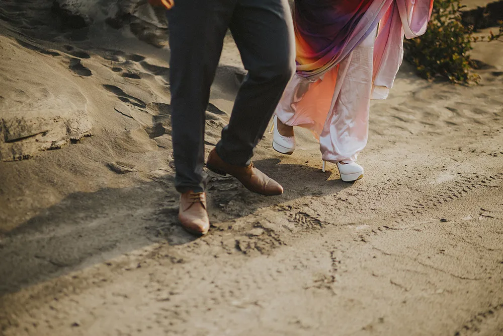 Photo by Synchronal Photography. theweddingnotebook.com