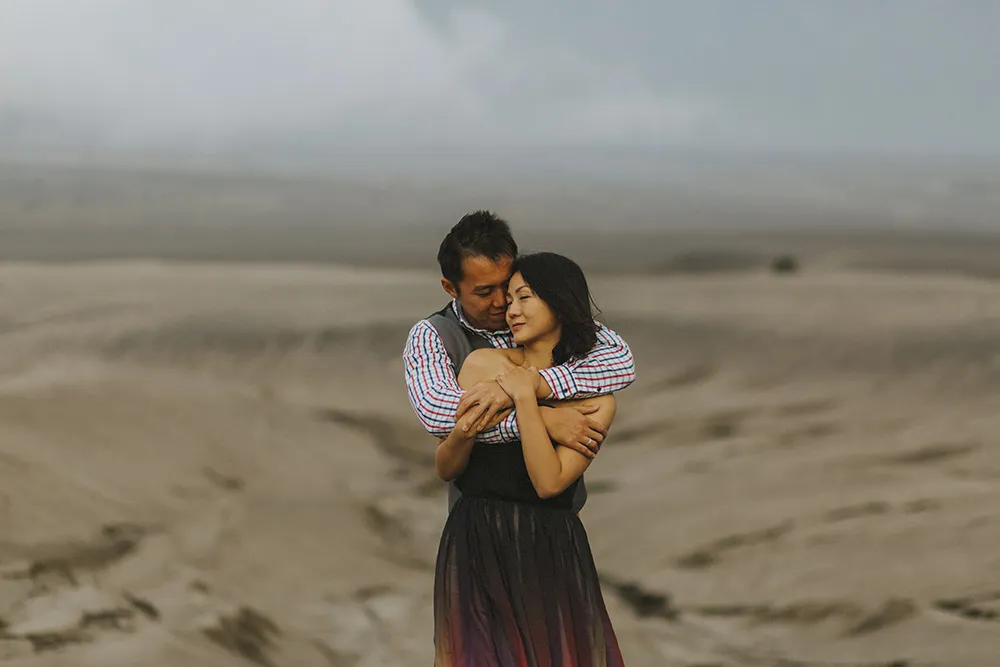 Photo by Synchronal Photography. theweddingnotebook.com