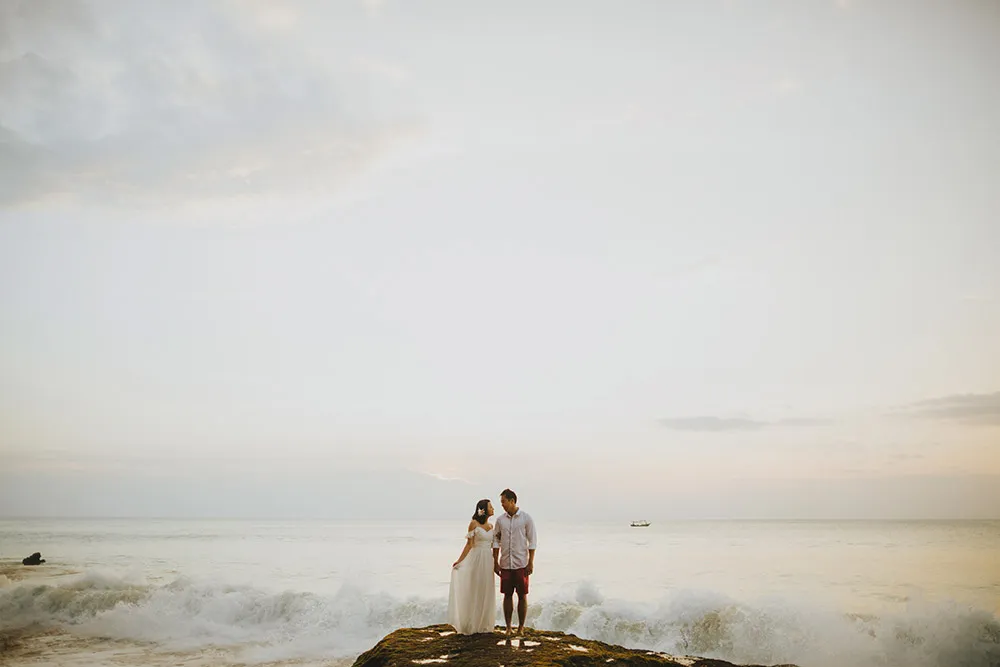 Photo by Synchronal Photography. theweddingnotebook.com