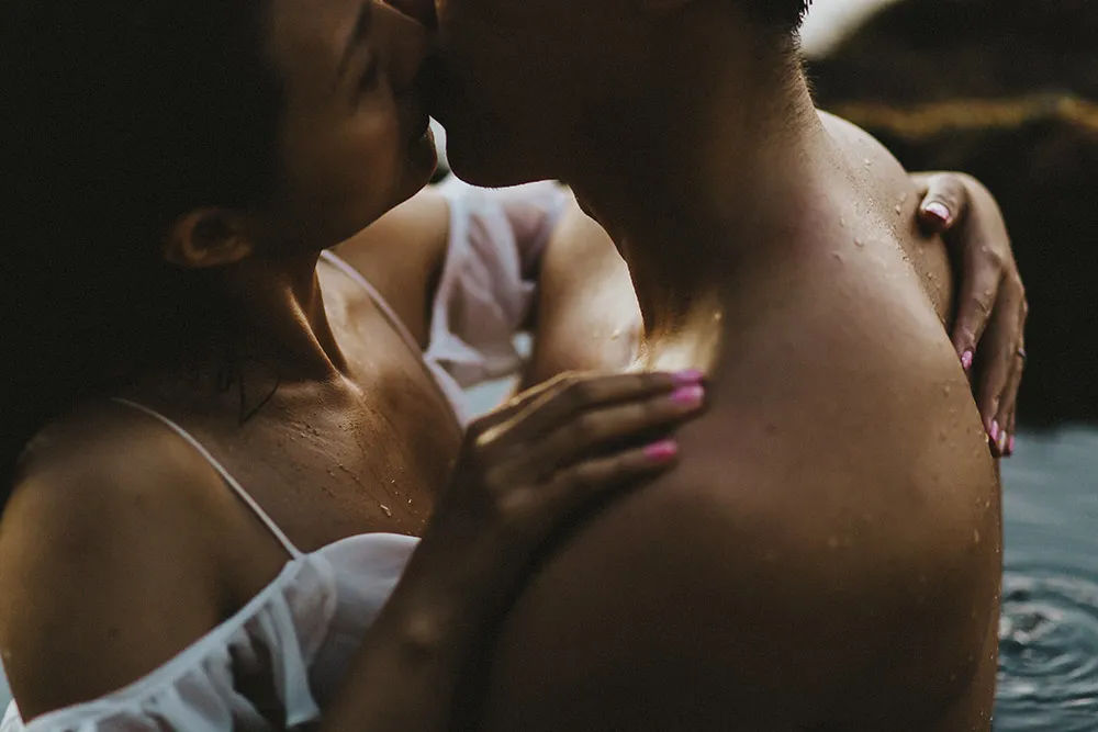 Photo by Synchronal Photography. theweddingnotebook.com