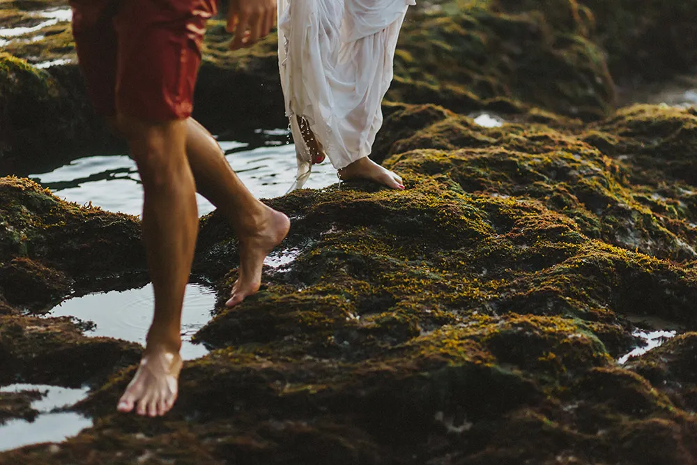 Photo by Synchronal Photography. theweddingnotebook.com