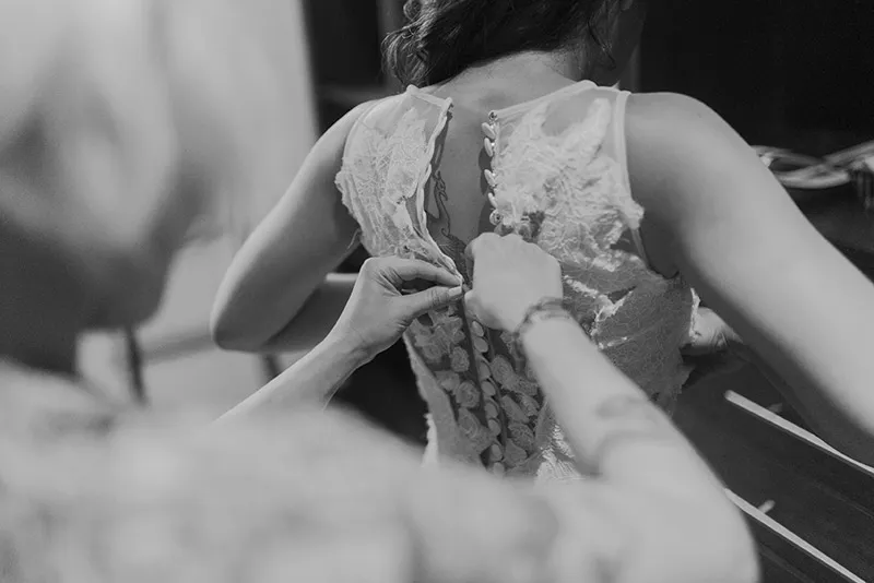 Photo by HelloJaneLee. theweddingnotebook.com