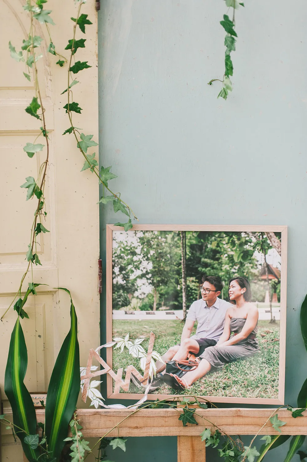 Munkeat Photography. theweddingnotebook.com