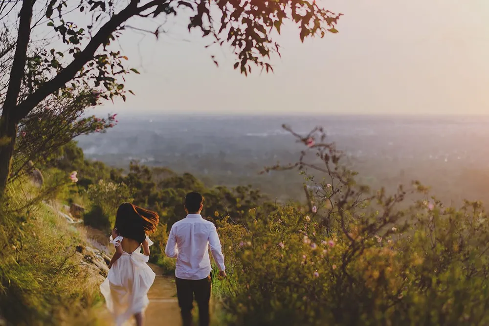 Photo by Steven Cheah Photography. theweddingnotebook.com