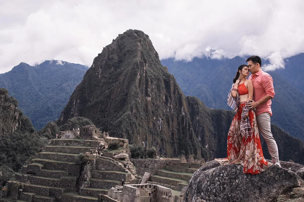 Photography by Metrophoto. Destination engagement shoots in Peru. theweddingnotebook.com